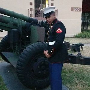 Meet your Posher, Warren